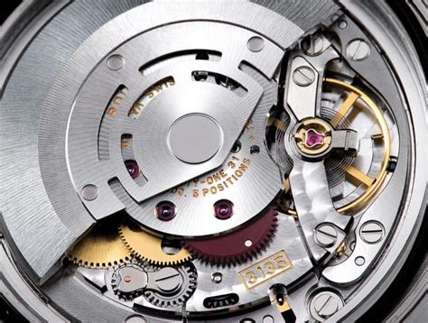 rolex submariner zenith movement|rolex vs non zenith.